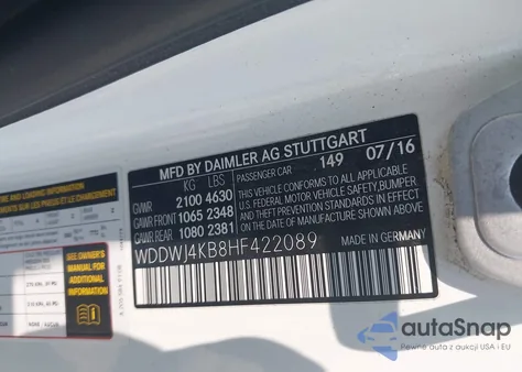 2017 Mercedes-Benz C 300 4Matic z USA, uszkodzony, nr VIN WDDWJ4KB8HF422089